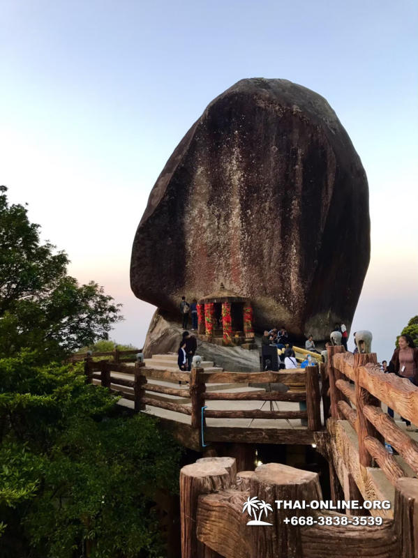Кхао Китча Кут экскурсия в Паттайе, восхождение на святую гору Khao Kitcha Kut тур в Таиланде - фото 19